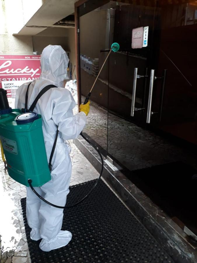Lucky Hotel Goregaon Bombaj Zewnętrze zdjęcie