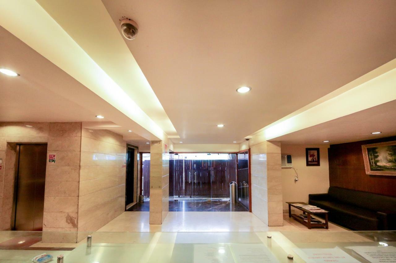 Lucky Hotel Goregaon Bombaj Zewnętrze zdjęcie