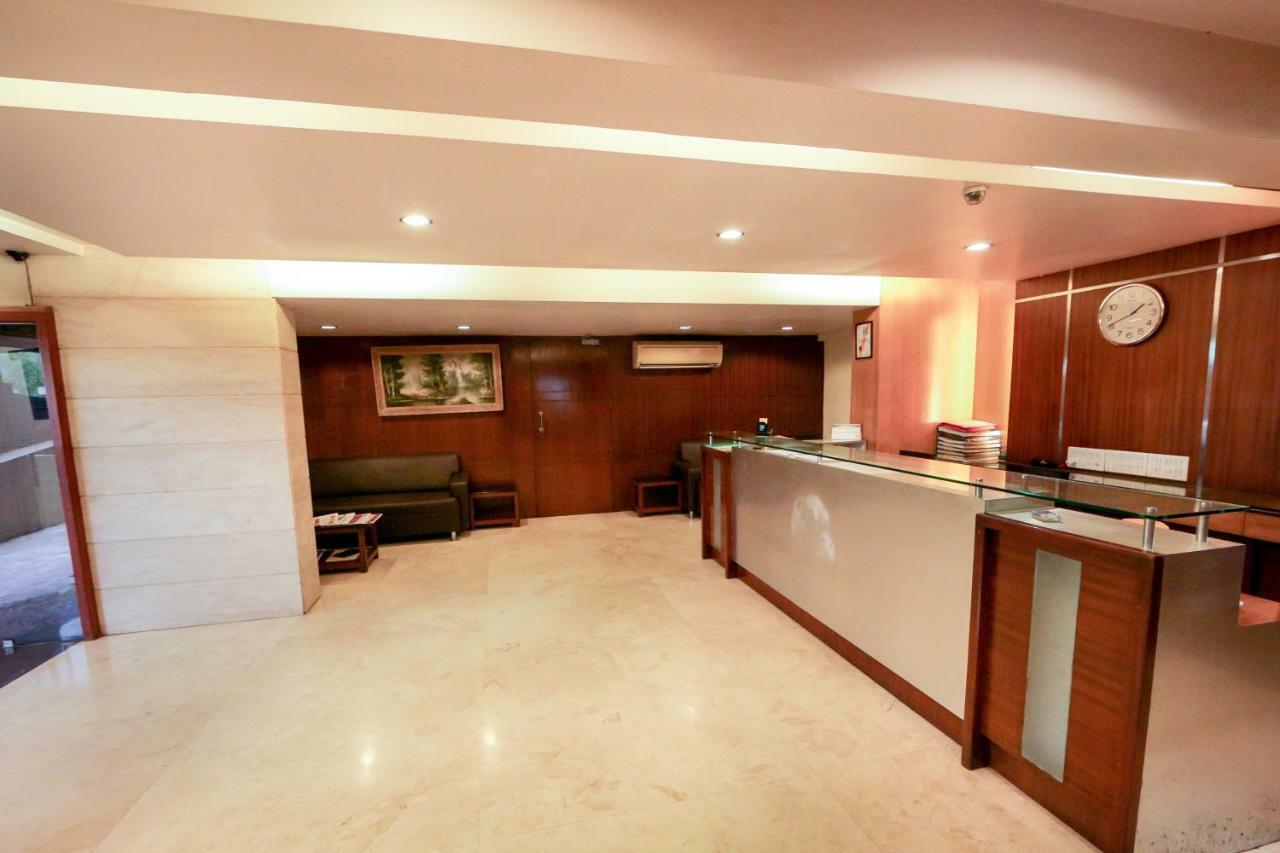 Lucky Hotel Goregaon Bombaj Zewnętrze zdjęcie