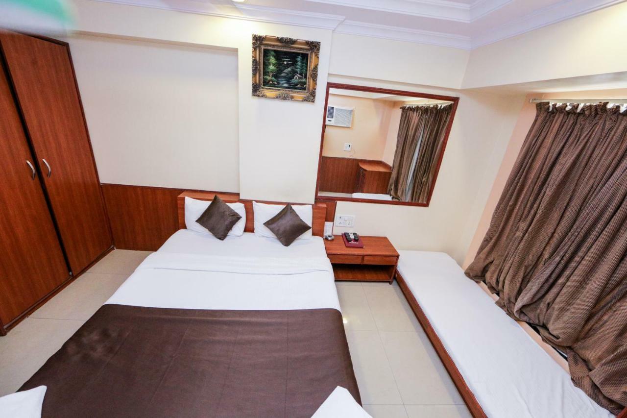Lucky Hotel Goregaon Bombaj Zewnętrze zdjęcie