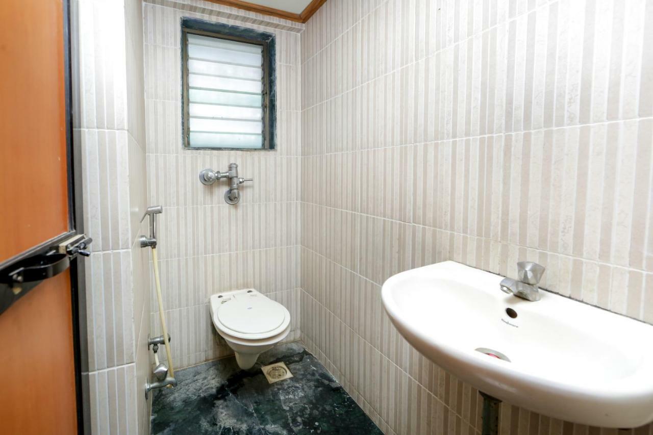 Lucky Hotel Goregaon Bombaj Zewnętrze zdjęcie