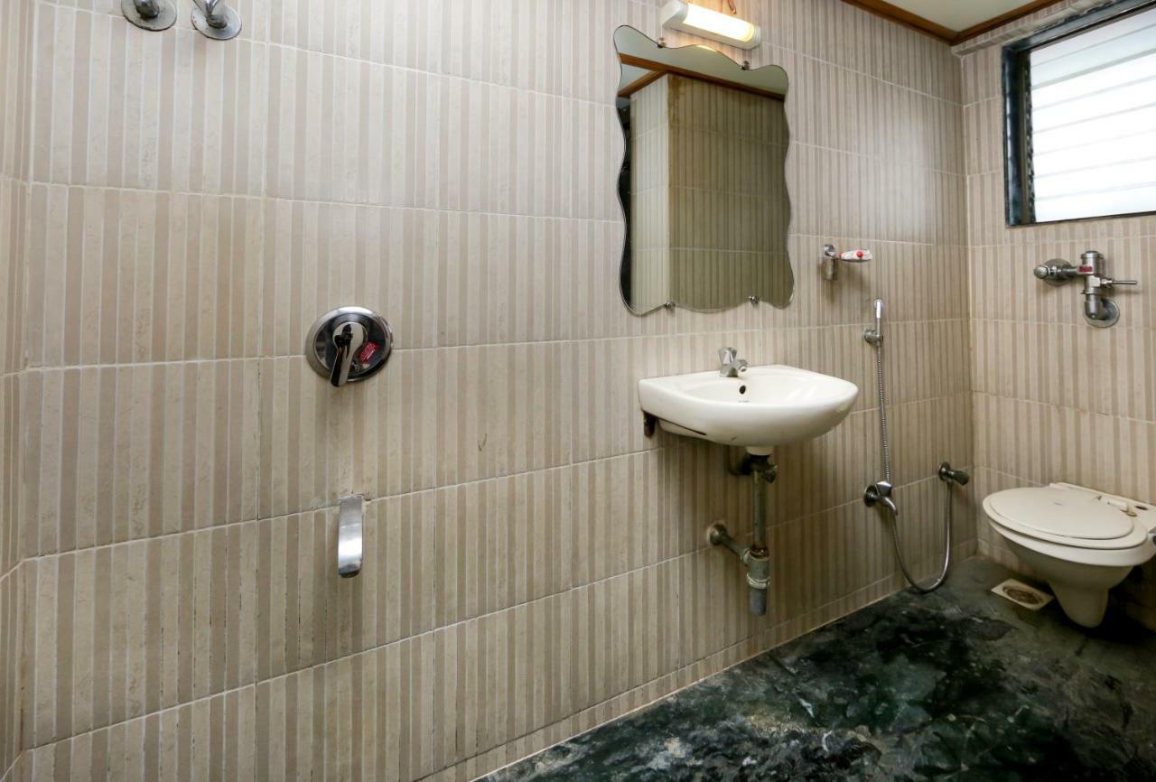 Lucky Hotel Goregaon Bombaj Zewnętrze zdjęcie