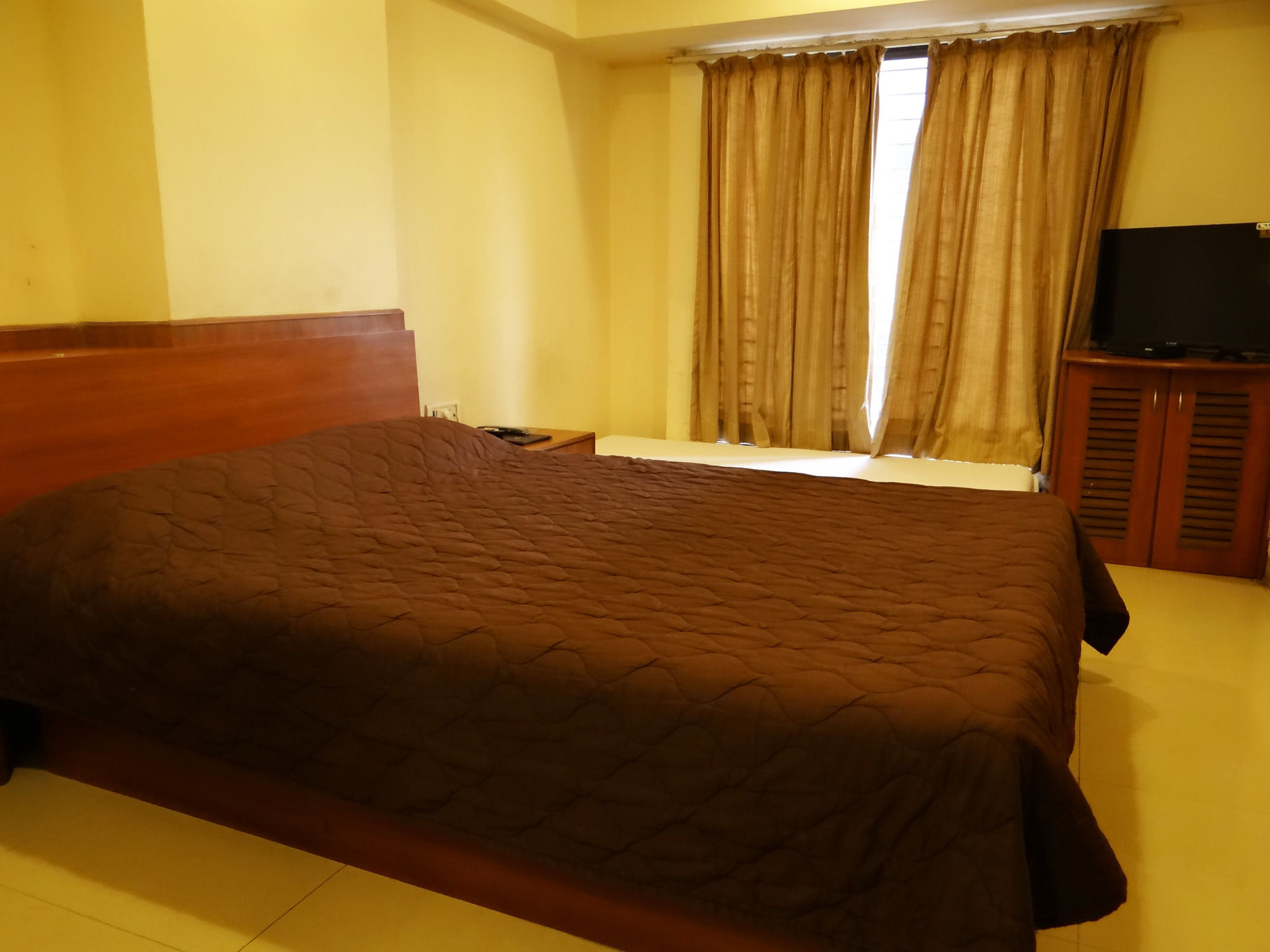 Lucky Hotel Goregaon Bombaj Zewnętrze zdjęcie